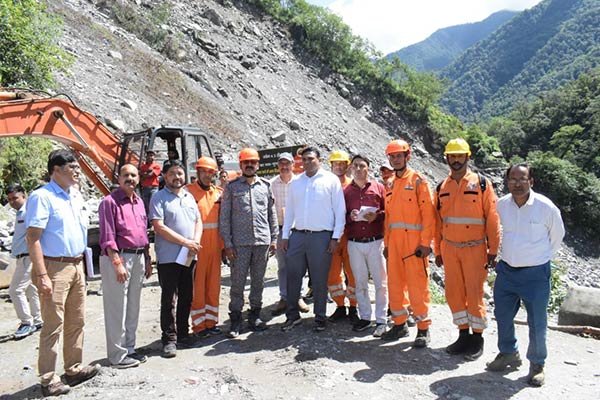 kedarnath-trek-route-damage-repair-work