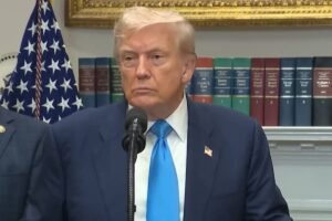 ग्रीनलैंड की बोली को लेकर ट्रंप ने आठ यूरोपीय देशों पर 10% टैरिफ लगाया, जून से 25% टैरिफ लगाने की धमकी दी