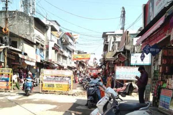 dehradun-clock-tower-paltan-bazaar