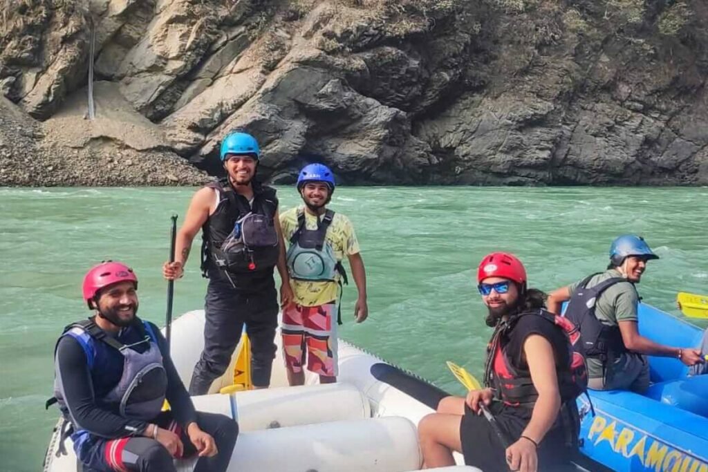 गंगा की लहरों पर रोमांच: ब्रह्मपुरी–खारास्रोत राफ्टिंग प्रतियोगिता में दिखा प्रतिभागियों का दमखम