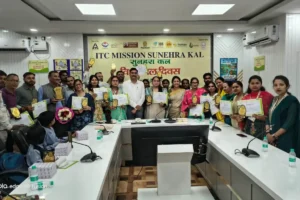 हरिद्वार में विश्व जल दिवस पर कार्यक्रम आयोजित स्वच्छता से जुड़े कर्मियों और छात्र छात्राओं को किया सम्मानित