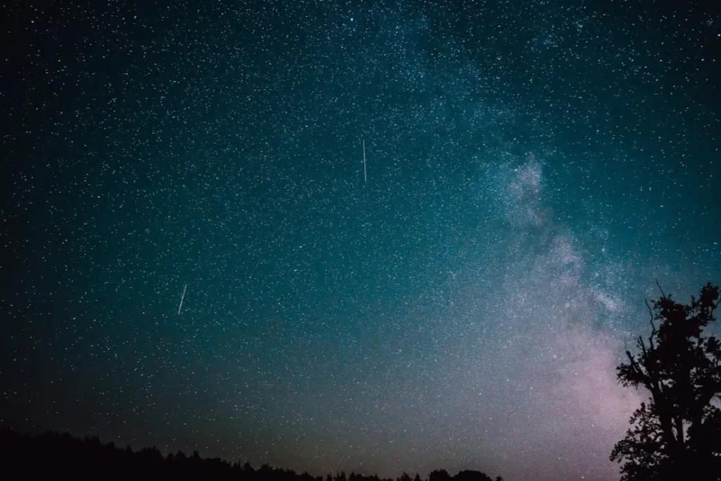 meteor-night-sky
