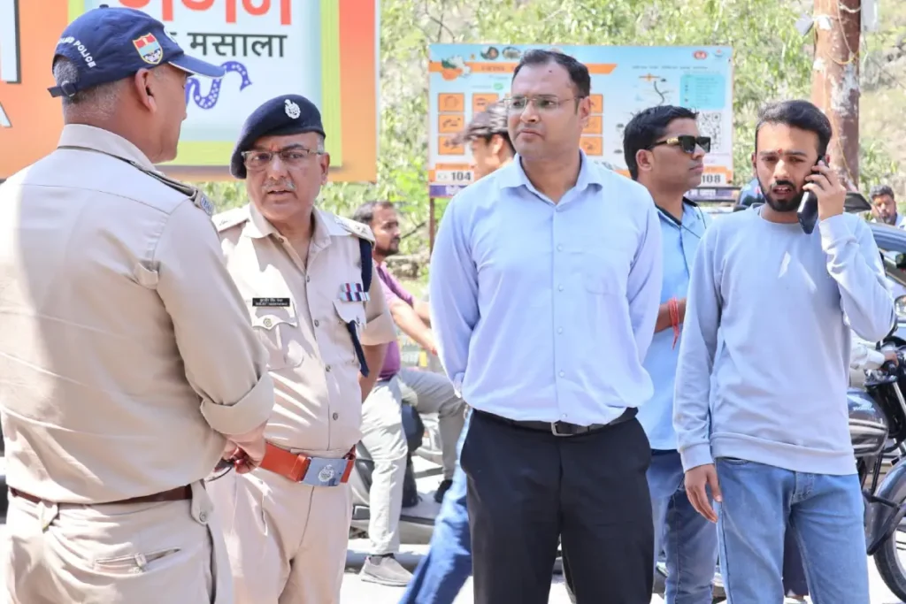 कर्णप्रयाग में मामूली कहासुनी ने लिया हिंसक रूप, चार लोग घायल