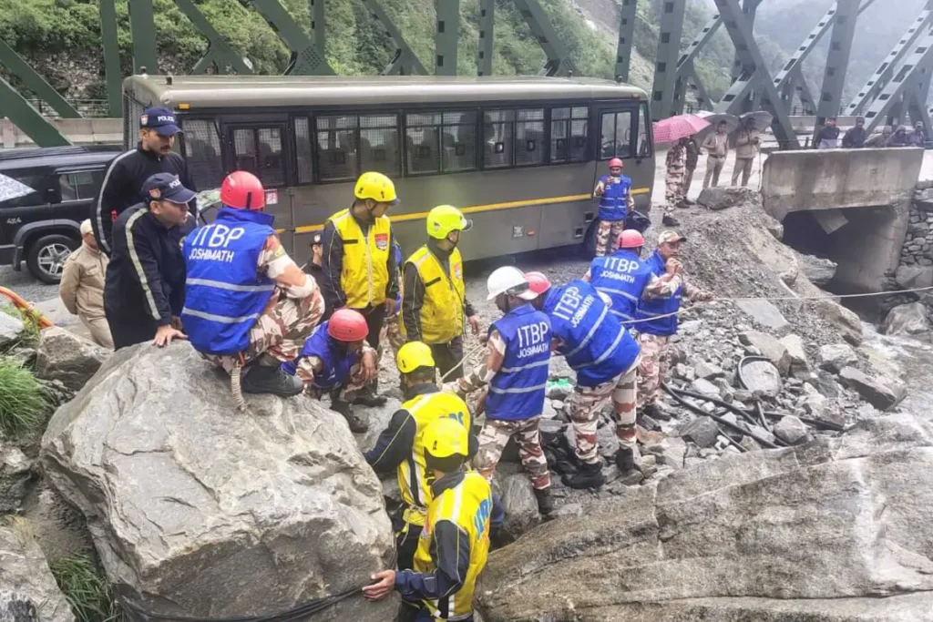 चमोली में राज्य स्तरीय मानसून मॉक ड्रिल आपदा से निपटने की तैयारियां परखी गईं