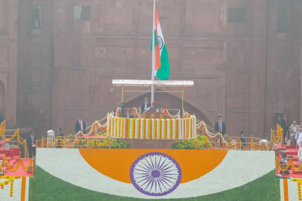 प्रधानमंत्री ने 80वें स्वतंत्रता दिवस के अवसर पर लाल किले की प्राचीर से राष्ट्र को संबोधित किया