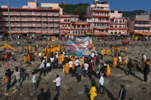 हरिद्वार में विशेष स्वच्छता अभियान के छठे दिन 600 से अधिक लोगों ने की सफाई एकत्र किया करीब 55 टन कूड़ा